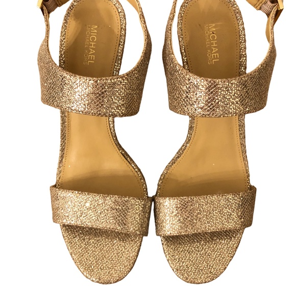 Michael Kors Claudia Gold Glitter Platform Heels Size 9M - Picture 3 of 14